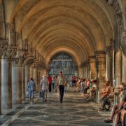 Portico di Palazzo Ducale - Piazza San Marco - Venezia